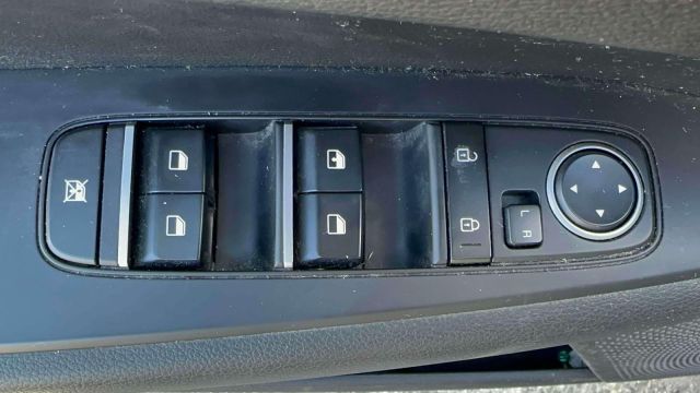 2023 Kia Forte LXS IVT