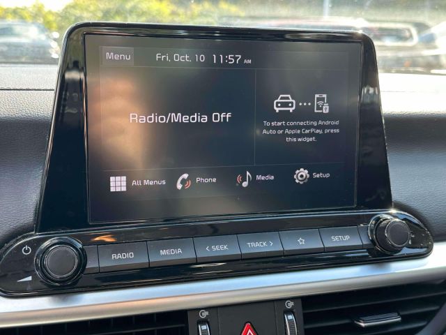 2023 Kia Forte LXS IVT