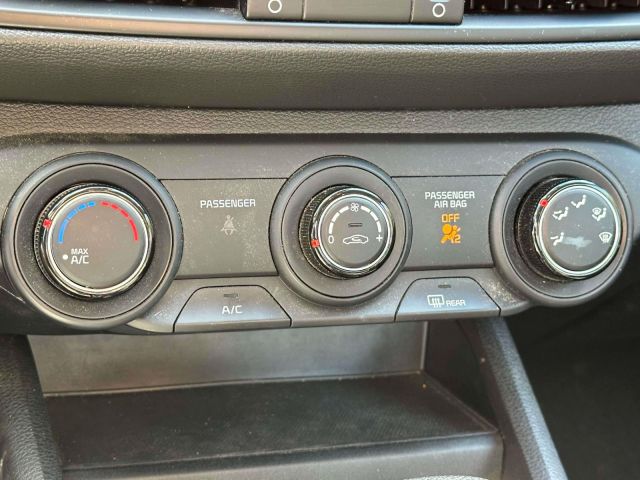 2023 Kia Forte LXS IVT