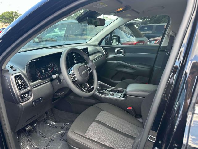 2023 Kia Sorento LX FWD