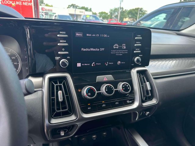 2023 Kia Sorento LX FWD