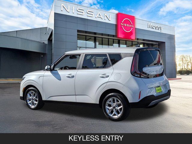 2023 Kia Soul LX 2023 Kia Soul LX