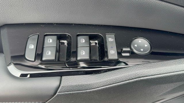 2023 Kia Sportage SX FWD 2023 Kia Sportage SX FWD