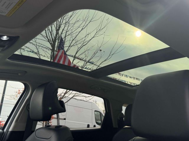 2023 Kia Sportage SX FWD 2023 Kia Sportage SX FWD