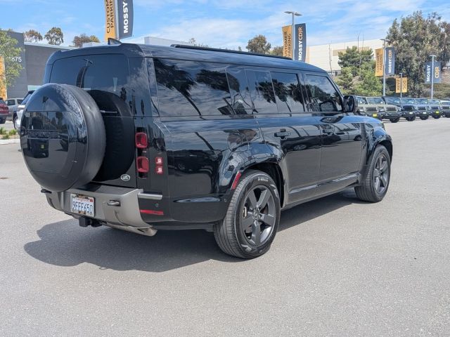 2023 Land Rover Defender 130 X-Dynamic SE 2023 Land Rover Defender 130 X-Dynamic SE