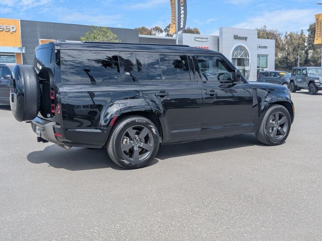 2023 Land Rover Defender 130 X-Dynamic SE 2023 Land Rover Defender 130 X-Dynamic SE