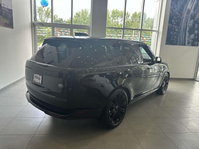 2023 Land Rover Range Rover P400 SE SWB