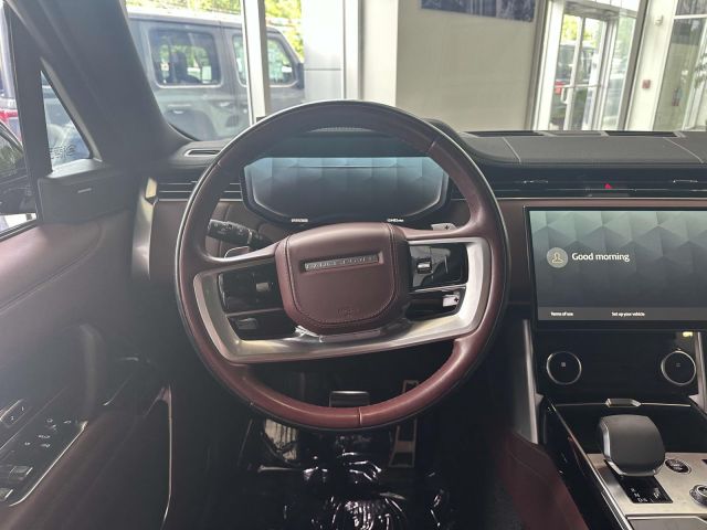 2023 Land Rover Range Rover P400 SE SWB