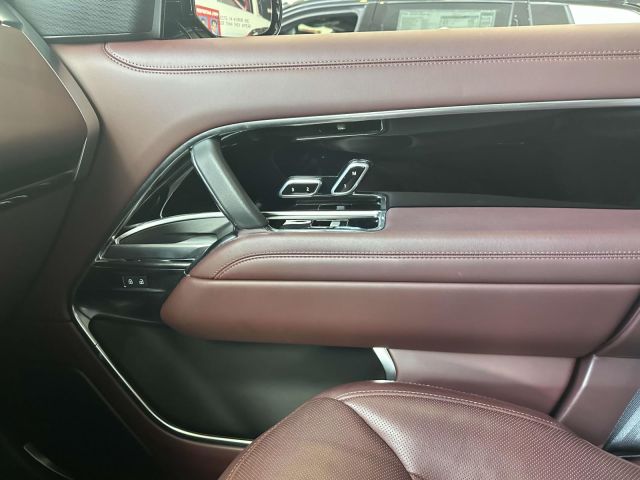 2023 Land Rover Range Rover P400 SE SWB