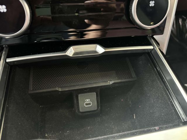 2023 Land Rover Range Rover P400 SE SWB