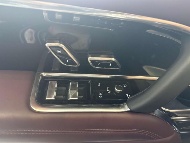 2023 Land Rover Range Rover P400 SE SWB