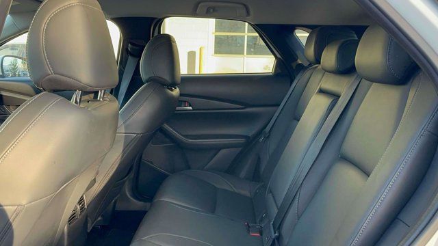 2023 Mazda CX-30 2.5 S Select Package 2023 Mazda CX-30 2.5 S Select Package