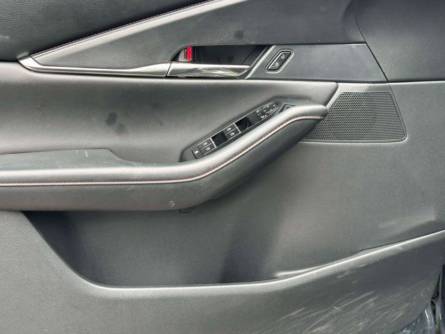 2023 Mazda CX-30 2.5 S Carbon Edition 2023 Mazda CX-30 2.5 S Carbon Edition