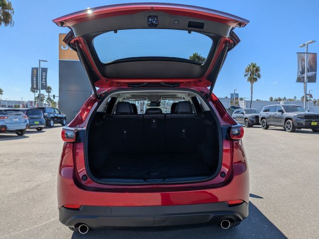 2023 Mazda CX-5 2.5 S Preferred Package 2023 Mazda CX-5 2.5 S Preferred Package