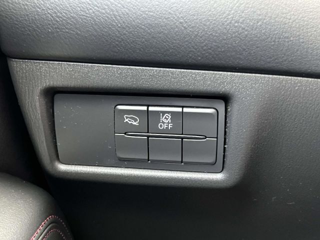 2023 Mazda CX-5 2.5 S Carbon Edition AWD 2023 Mazda CX-5 2.5 S Carbon Edition AWD