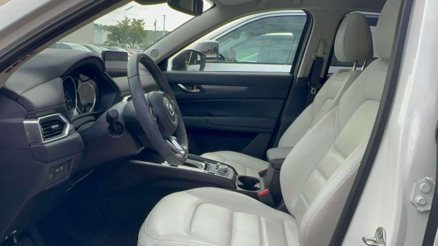 2023 Mazda CX-5 2.5 S Preferred Package AWD 2023 Mazda CX-5 2.5 S Preferred Package AWD