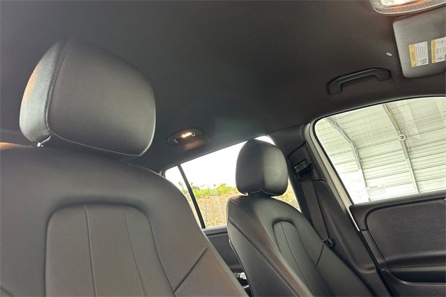 2023 Mercedes-Benz GLB GLB 250