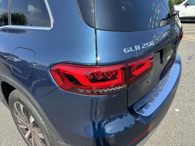 2023 Mercedes-Benz GLB GLB 250 4MATIC SUV