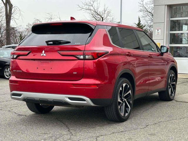 2023 Mitsubishi Outlander SE