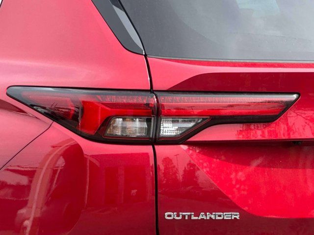 2023 Mitsubishi Outlander SEL