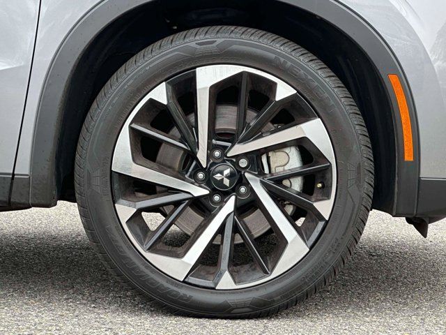 2023 Mitsubishi Outlander PHEV SE