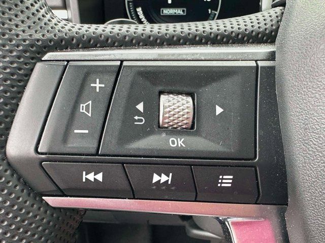 2023 Mitsubishi Outlander PHEV SE