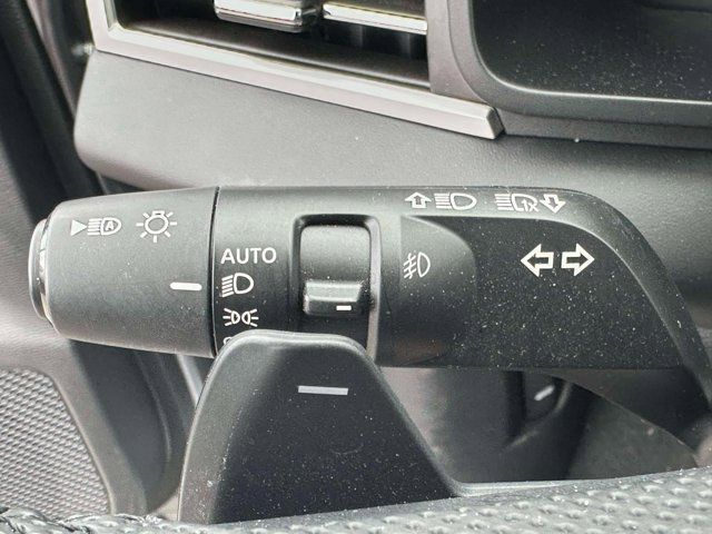 2023 Mitsubishi Outlander PHEV SE