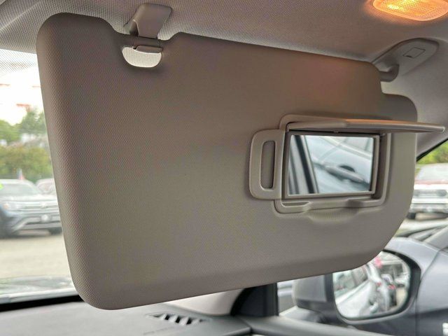 2023 Mitsubishi Outlander PHEV SE