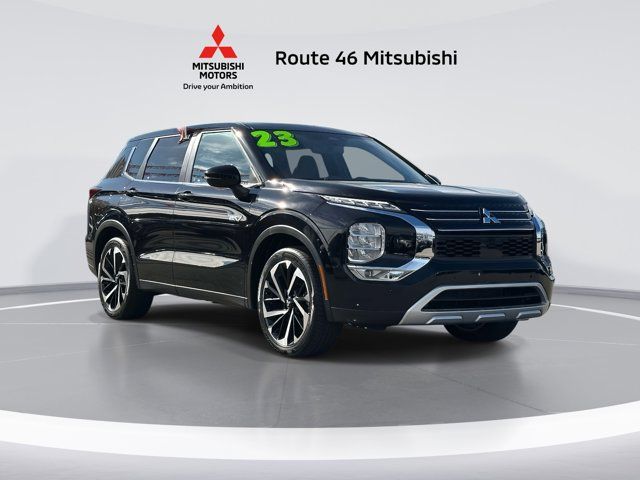 2023 Mitsubishi Outlander PHEV SE