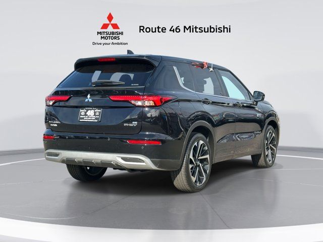 2023 Mitsubishi Outlander PHEV SE