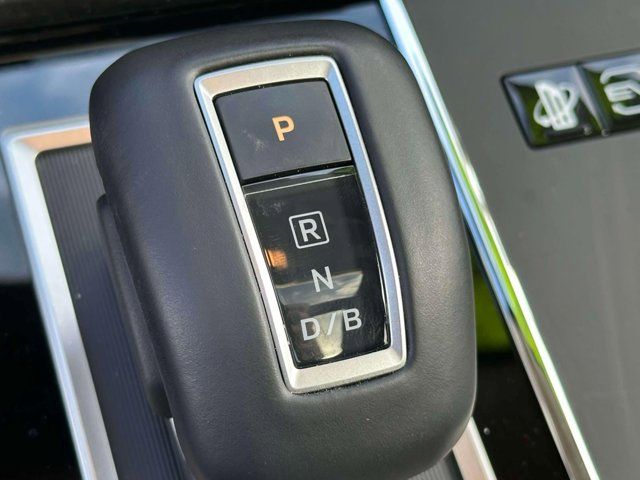 2023 Mitsubishi Outlander PHEV SE