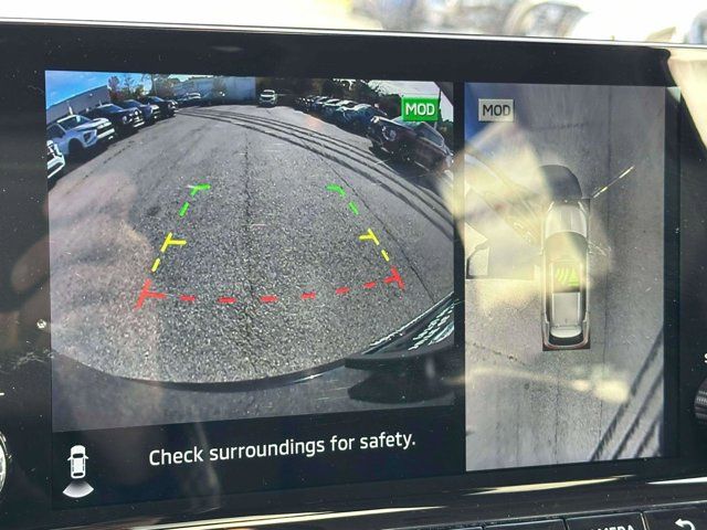 2023 Mitsubishi Outlander PHEV SE