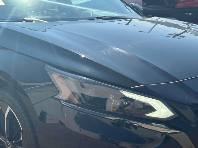 2023 Nissan Altima 2.5 SR Sedan