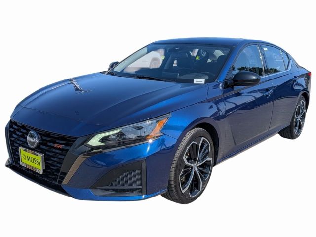 2023 Nissan Altima SR