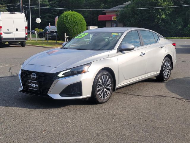 2023 Nissan Altima 2.5 SV AWD Sedan