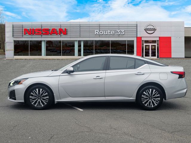 2023 Nissan Altima 2.5 SV AWD Sedan