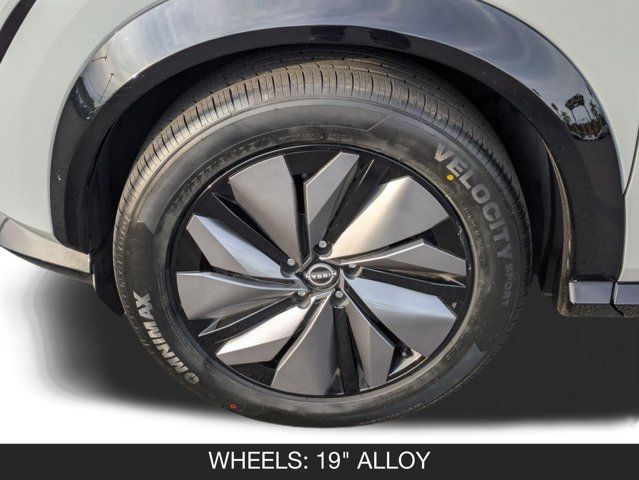 2023 Nissan Ariya VENTURE+