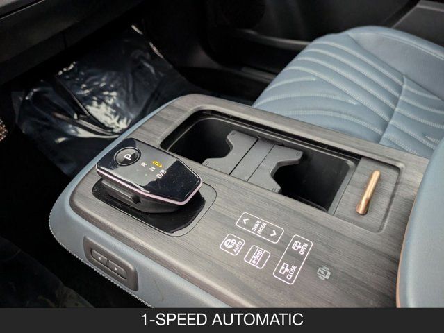 2023 Nissan Ariya PLATINUM+ 2023 Nissan Ariya PLATINUM+