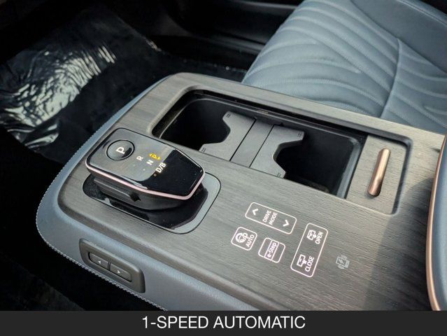 2023 Nissan Ariya PLATINUM+ 2023 Nissan Ariya PLATINUM+