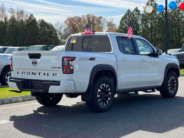 2023 Nissan Frontier Crew Cab 4x4 PRO-4X Auto 2023 Nissan Frontier Crew Cab 4x4 PRO-4X Auto