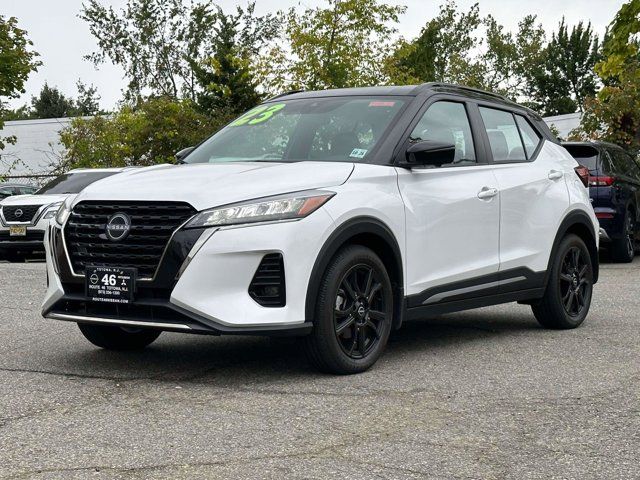 2023 Nissan Kicks SR