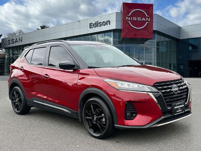 2023 Nissan Kicks SR FWD