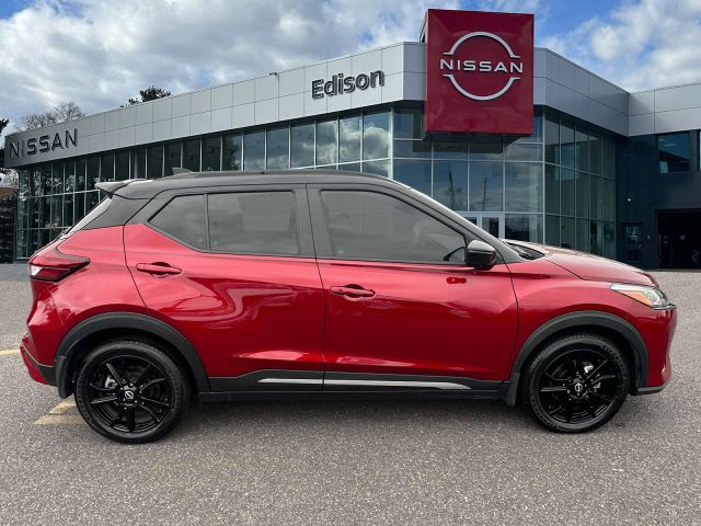 2023 Nissan Kicks SR FWD