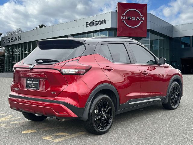 2023 Nissan Kicks SR FWD
