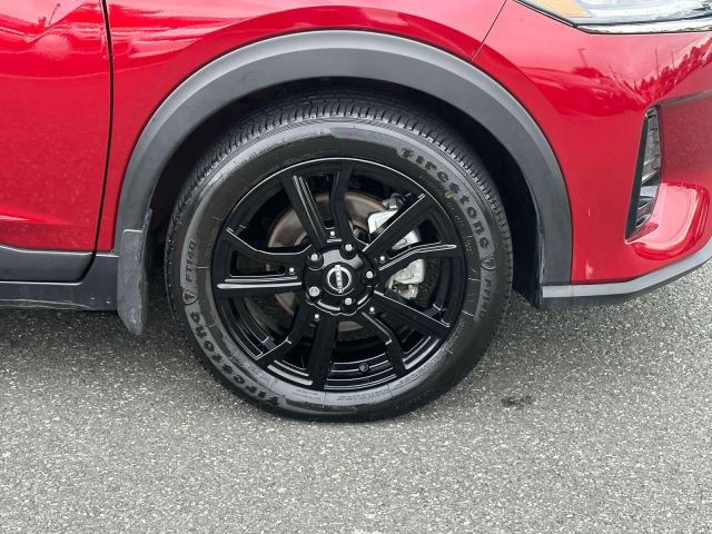 2023 Nissan Kicks SR FWD