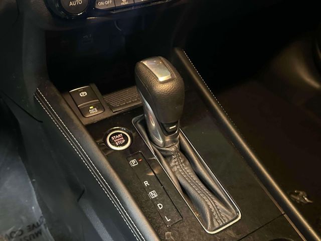 2023 Nissan Kicks SR FWD