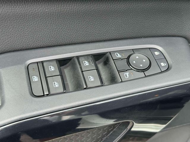 2023 Nissan Pathfinder SV 4WD