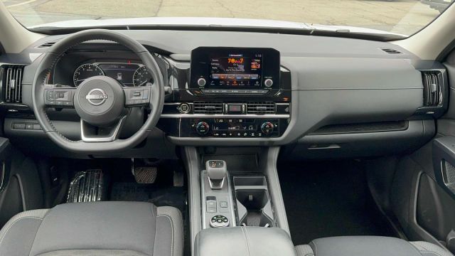 2023 Nissan Pathfinder SV 4WD