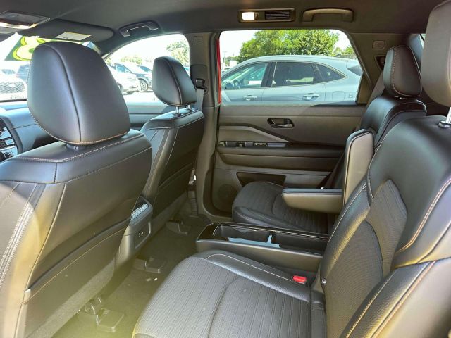 2023 Nissan Pathfinder Rock Creek 4WD