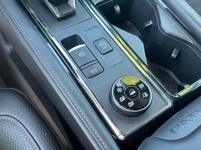 2023 Nissan Pathfinder Rock Creek 4WD